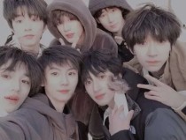 深入了解 打扑克双人剧烈运动视频